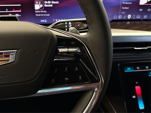 New 2026 Cadillac Escalade ESV Platinum Sport image 30