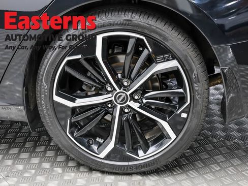 Used 2025 Nissan Altima 2.5 SR FWD image 8