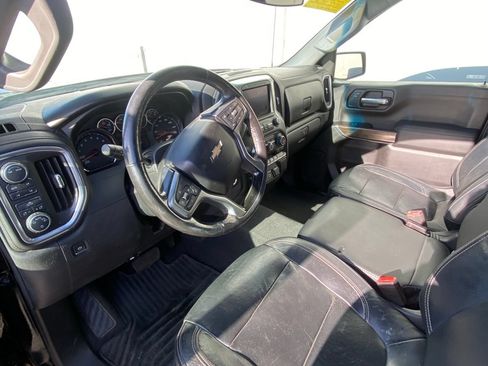 Used 2020 Chevrolet Silverado 1500 LT w/ Convenience Package AWD/4WD image 9