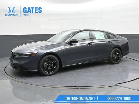 Certified 2025 Honda Accord SE image 7