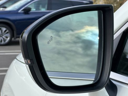 Certified 2025 INFINITI QX60 Pure image 58