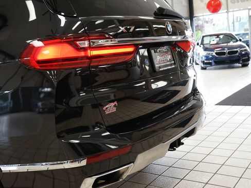 Used 2019 BMW X7 xDrive50i w/ Premium Package AWD/4WD image 18