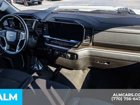 Used 2024 Chevrolet Silverado 2500 LT image 26