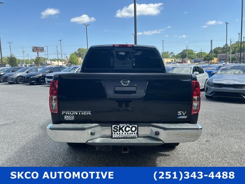 Used 2019 Nissan Frontier SV image 4