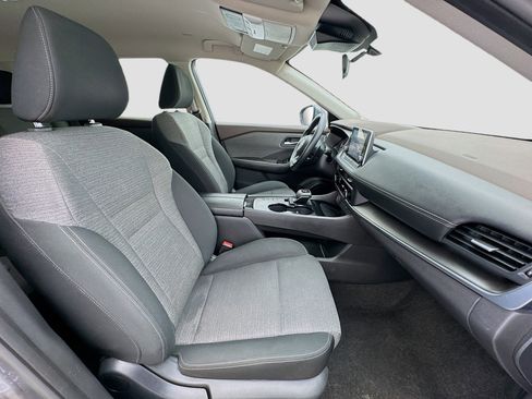 Used 2023 Nissan Rogue SV FWD image 19