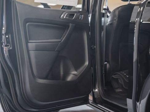 Certified 2019 Ford Ranger Lariat w/ Equipment Group 501A Mid image 46