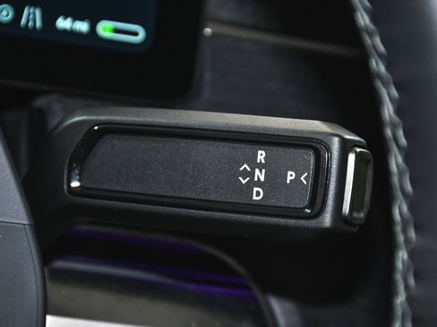 Used 2025 Rivian R1S Adventure image 31