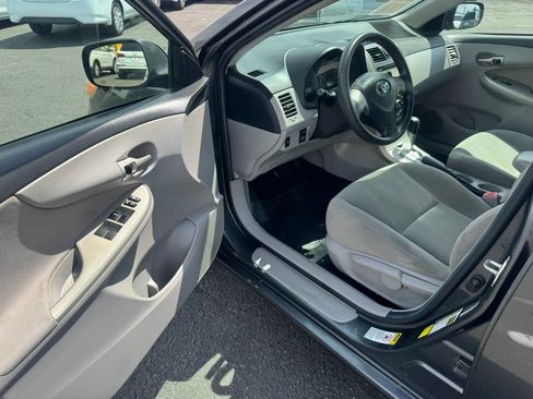 Used 2012 Toyota Corolla LE w/ Premium Pkg FWD image 21