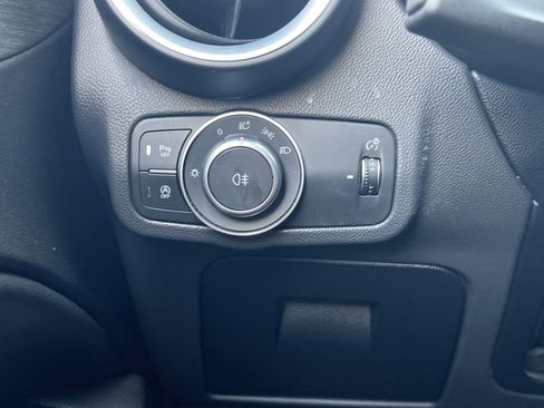 Used 2023 Alfa Romeo Stelvio Ti image 16