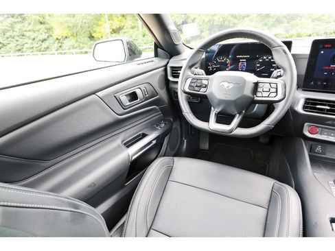 Used 2026 Ford Mustang Premium RWD image 6