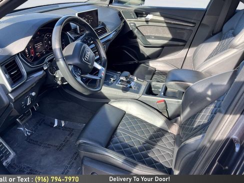 Used 2018 Audi SQ5 Prestige w/ Prestige Package AWD/4WD image 15