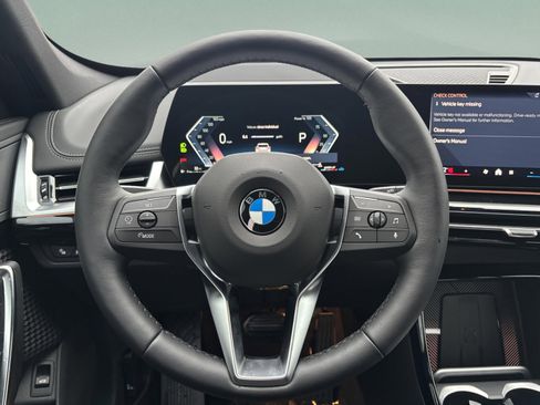 Used 2026 BMW X1 xDrive28i w/ Technology Package image 10