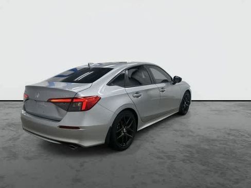Used 2024 Honda Civic Sport image 3