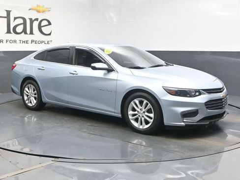 Used 2017 Chevrolet Malibu LT FWD image 6