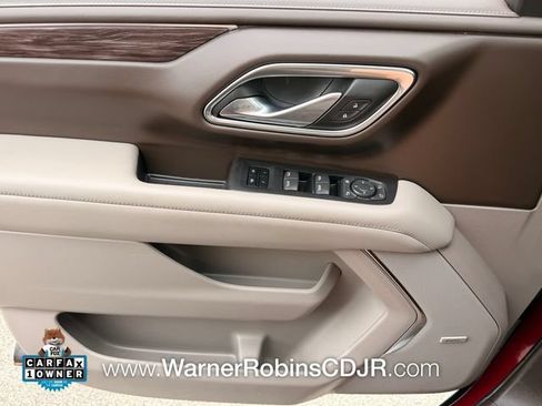 Used 2024 Chevrolet Tahoe Z71 w/ Luxury Package AWD/4WD image 31