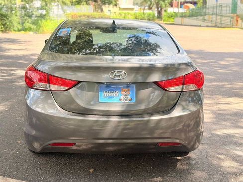 Used 2013 Hyundai Elantra GLS w/ Preferred Pkg FWD image 5