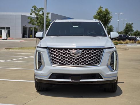 New 2026 Cadillac Escalade Platinum Luxury w/ LPO, Radiant Package AWD/4WD image 6