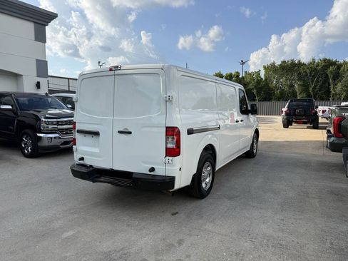 Used 2018 Nissan NV 1500 SV RWD image 5