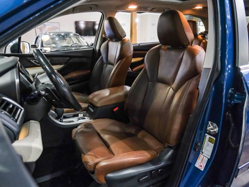 Used 2019 Subaru Ascent Touring w/ Popular Package #3 AWD/4WD image 4
