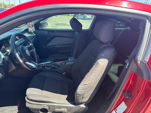 Used 2013 Ford Mustang Coupe w/ V6 Performance Pkg RWD image 9