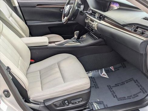 Used 2017 Lexus ES 350 image 21