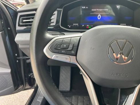 Used 2025 Volkswagen Jetta SE FWD image 20