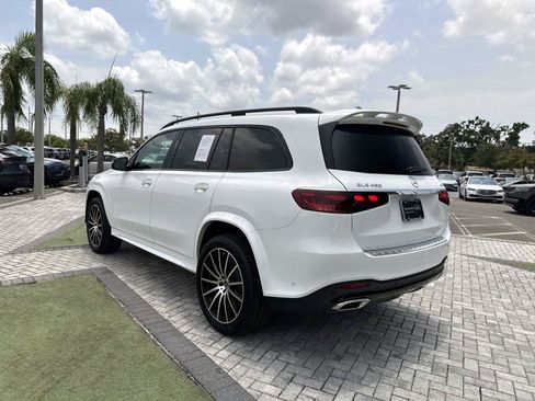 Certified 2026 Mercedes-Benz GLS 450 4MATIC image 4