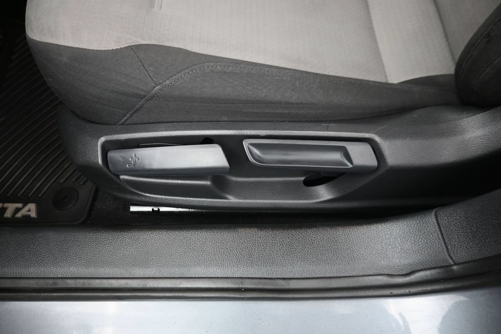 Used 2017 Volkswagen Jetta S FWD image 20