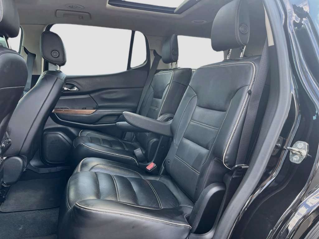 Used 2019 GMC Acadia Denali w/ Technology Package FWD image 26