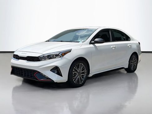 Used 2022 Kia Forte GT-Line FWD image 2