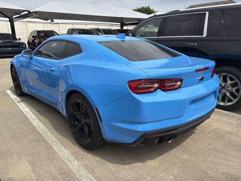 Used 2023 Chevrolet Camaro LT w/ Technology Package RWD image 2