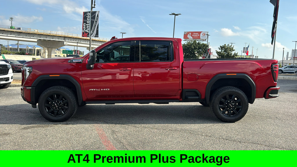 Used 2025 GMC Sierra 2500 AT4 w/ AT4 Premium Plus Package AWD/4WD image 4