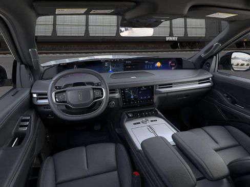 New 2025 Lincoln Navigator Reserve w/ Jet Appearance Package image 9