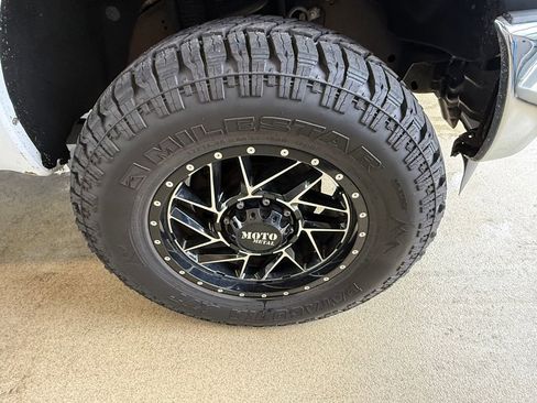 Used 2015 Ford F350 Lariat w/ Chrome Package image 5