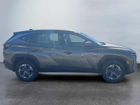 New 2026 Hyundai Tucson Blue SE image 4