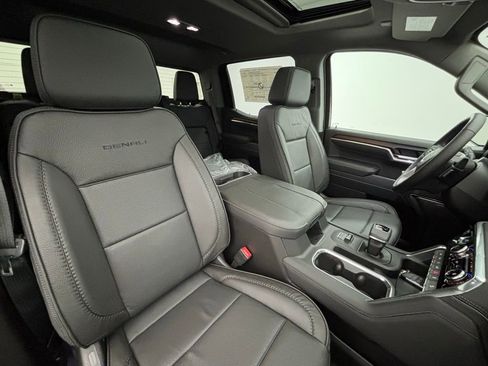 New 2026 GMC Sierra 1500 Denali image 38