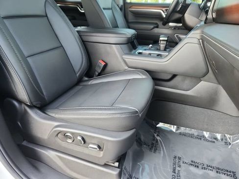 Used 2024 GMC Sierra 1500 Denali AWD/4WD image 26