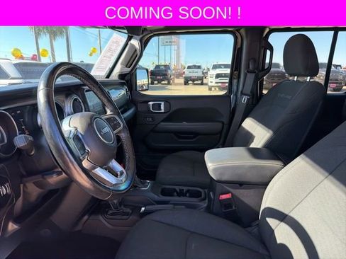 Used 2020 Jeep Gladiator Overland image 11