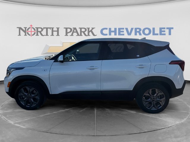 Used 2024 Kia Seltos LX AWD/4WD image 6