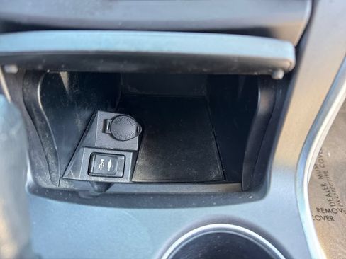 Certified 2016 Toyota Camry XLE FWD image 24
