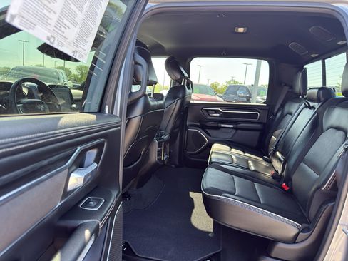Used 2024 RAM 1500 Laramie AWD/4WD image 29