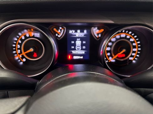 Used 2022 Jeep Wrangler Unlimited Sport image 21