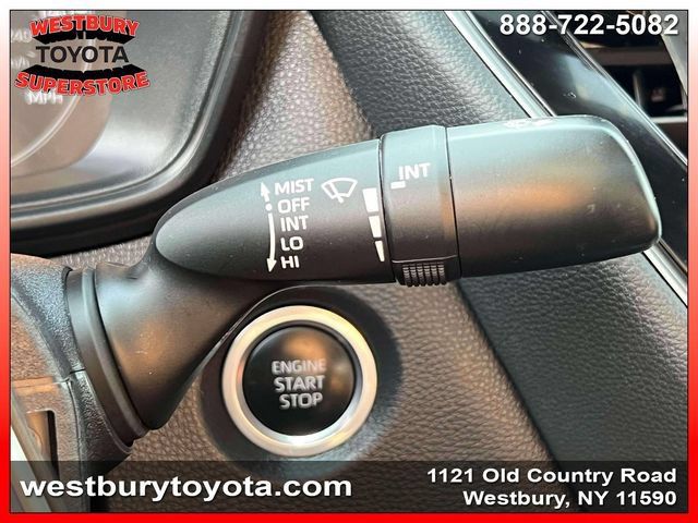 Used 2024 Toyota Corolla SE w/ SE Premium Package FWD image 25