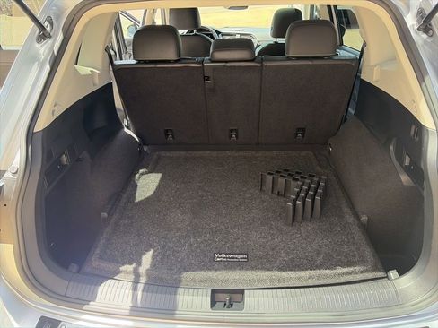 Certified 2023 Volkswagen Tiguan SE w/ Panoramic Sunroof Package AWD/4WD image 14