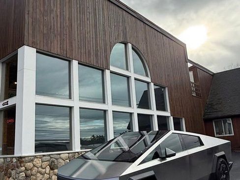 Used 2025 Tesla Cybertruck AWD Crew Cab image 53