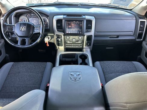 Used 2020 RAM 1500 Classic SLT w/ Luxury Group image 12