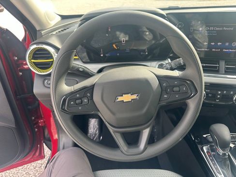 New 2026 Chevrolet Trax LT image 14