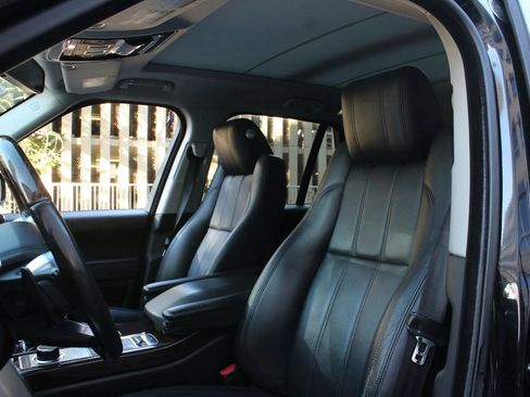 Used 2015 Land Rover Range Rover Supercharged AWD/4WD image 16
