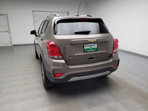 Used 2020 Chevrolet Trax LT w/ LT Convenience Package FWD image 6