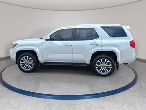 Used 2025 Toyota 4Runner Limited w/ Tow Technology Package AWD/4WD image 9